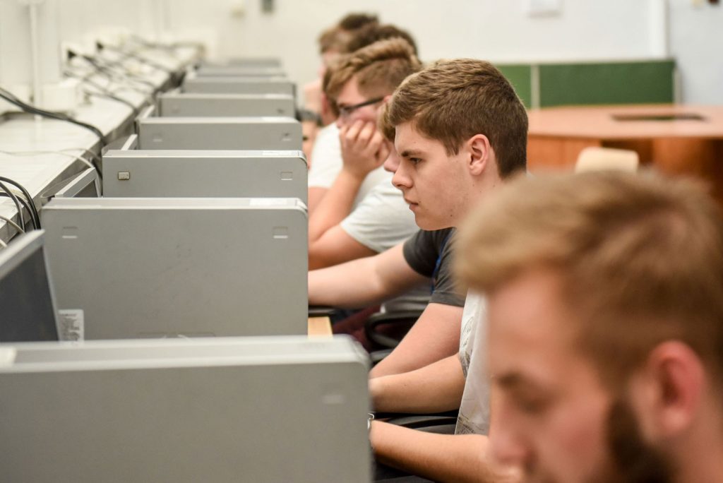 Technik informatyk